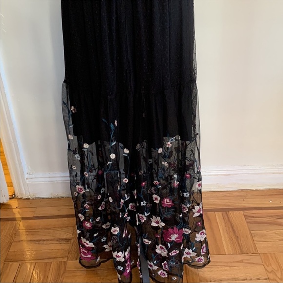 💨 No longer available💨 💜 NWOT Floral Embroidered Sheer Maxi Overdress Duster - Picture 7 of 14